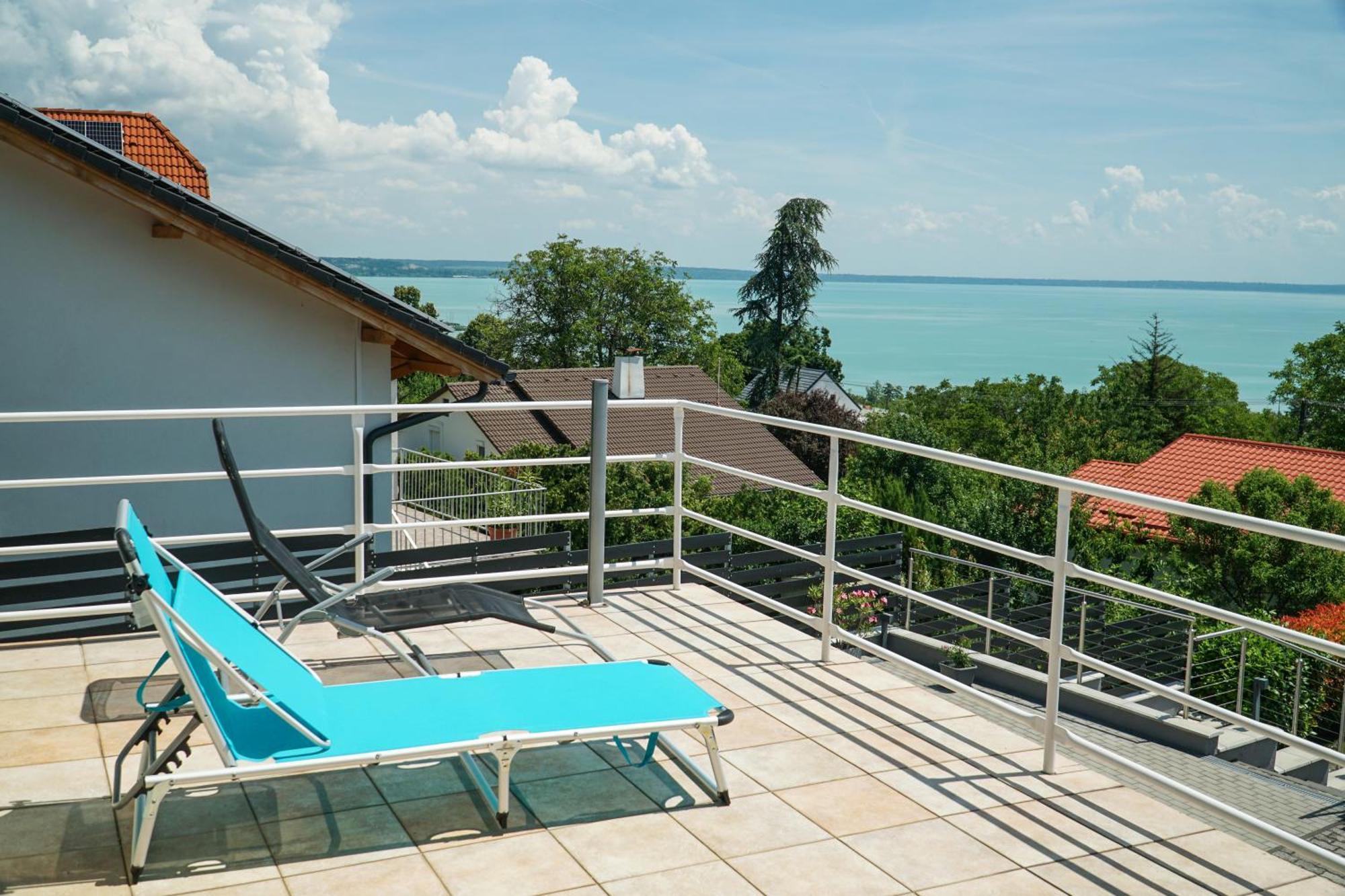 Fuegefa Apartman Balatonalmádi Exterior foto